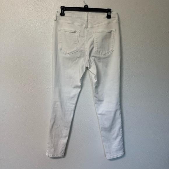a.n.a Women's High Rise White Jeans - Picture 3 of 6